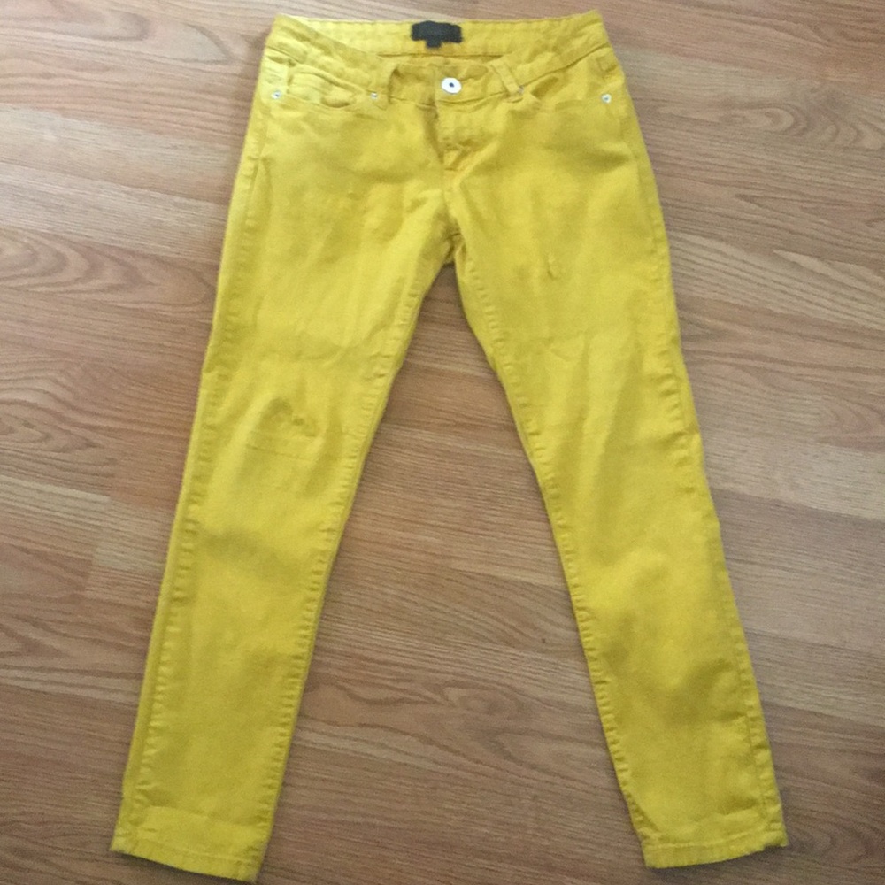 ••SOLD••Zenana Stretch Jeans